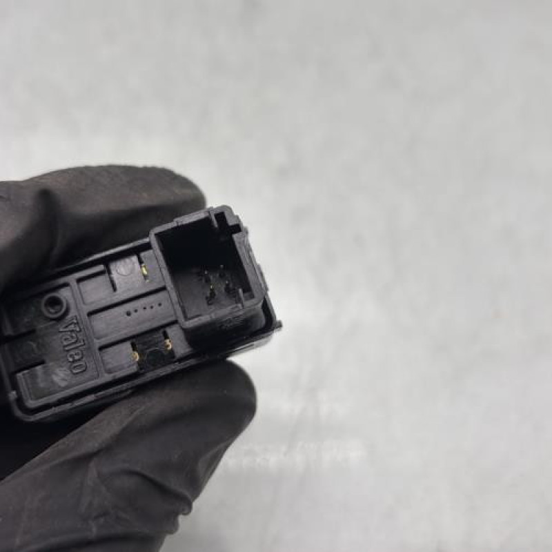 Interrupteur de leve vitre avant gauche CITROEN BERLINGO 2 Photo n°3