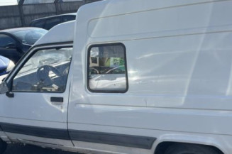 Vitre avant gauche RENAULT EXPRESS