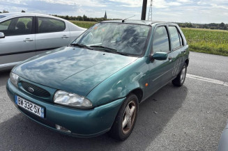 Vitre arriere droit FORD FIESTA 4