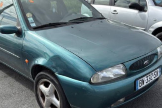 Vitre arriere droit FORD FIESTA 4