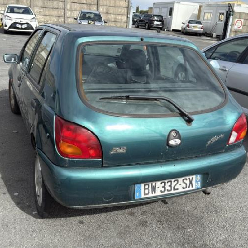 Vitre arriere droit FORD FIESTA 4 Photo n°9