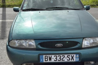Vitre arriere droit FORD FIESTA 4