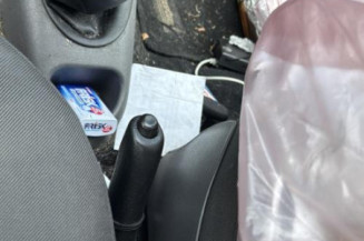 Vitre arriere droit FORD FIESTA 4