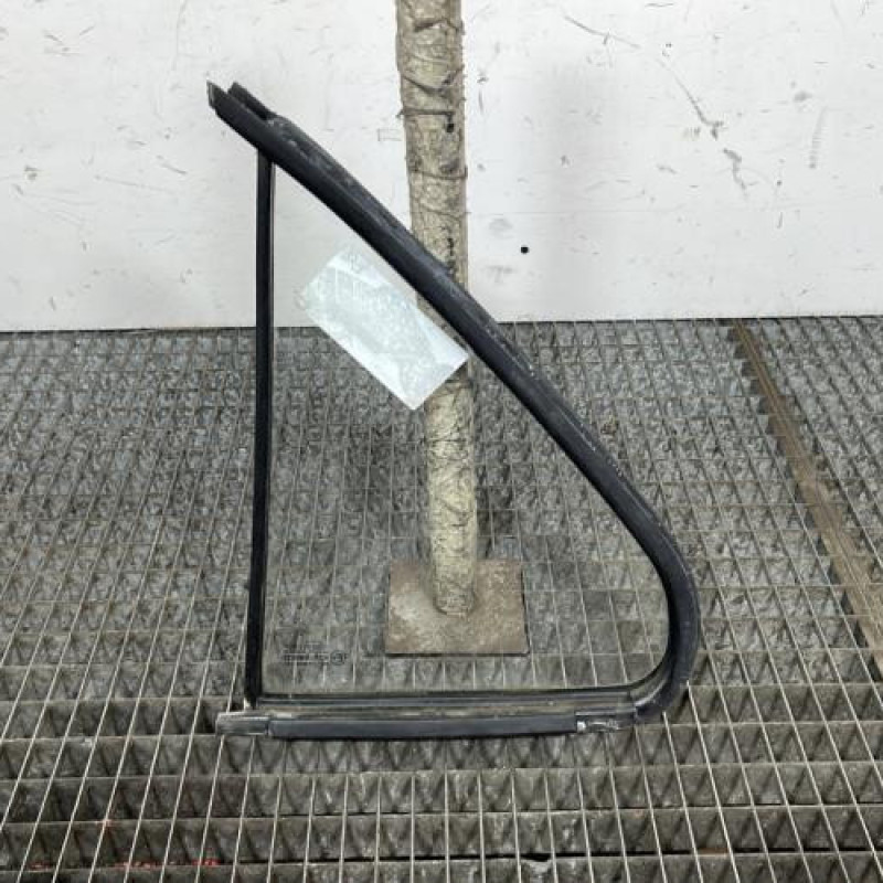 Custode arriere droit (porte) PEUGEOT 306 Photo n°4