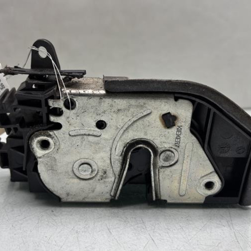 Serrure avant gauche BMW SERIE 1 E87 Photo n°1