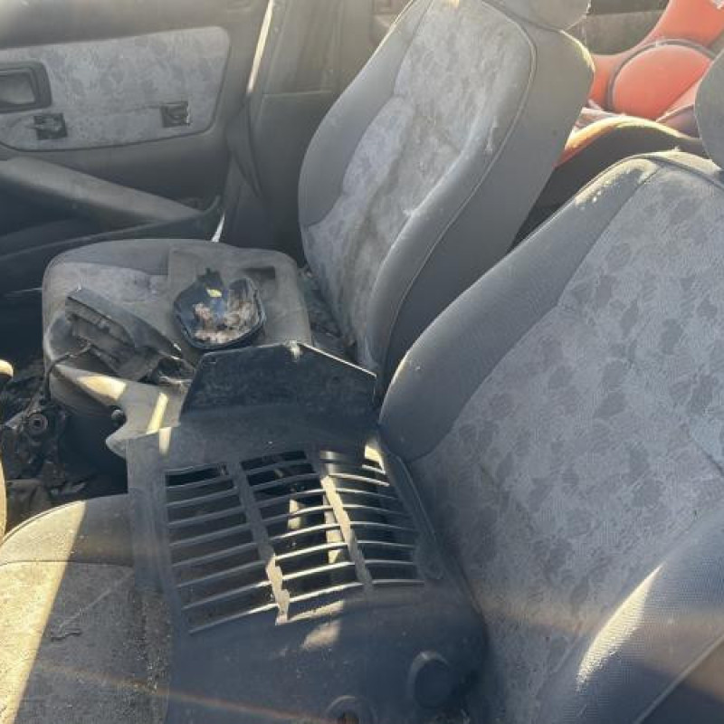 Custode arriere droit (porte) PEUGEOT 306 Photo n°13