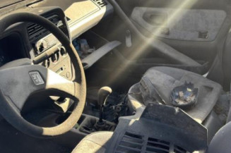 Vitre arriere droit PEUGEOT 306