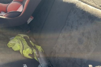 Vitre arriere droit PEUGEOT 306