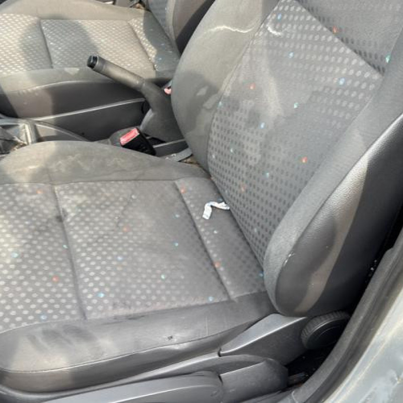 Vitre arriere gauche VOLKSWAGEN POLO 4 Photo n°16