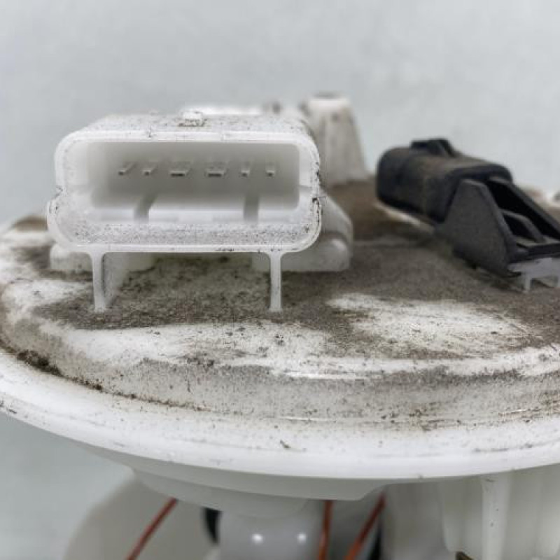 Pompe à carburant RENAULT MEGANE 4 Photo n°3