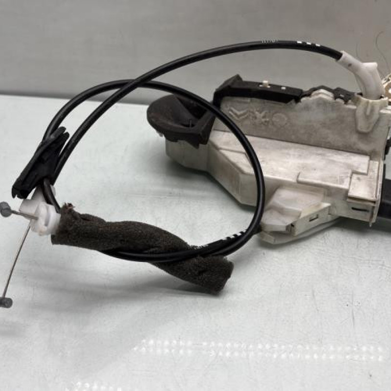 Serrure avant gauche PEUGEOT 308 1 Photo n°2