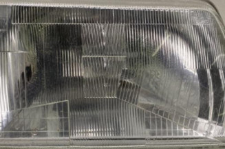 Optique avant principal droit (feux)(phare) PEUGEOT 205 Photo n°1