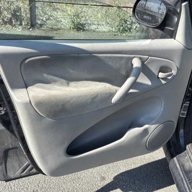 Feu arriere principal gauche (feux) CITROEN XSARA PICASSO Photo n°13