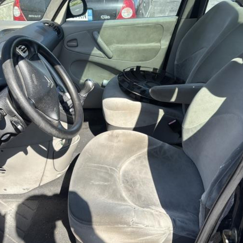 Feu arriere principal gauche (feux) CITROEN XSARA PICASSO Photo n°14