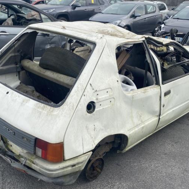 Optique avant principal droit (feux)(phare) PEUGEOT 205 Photo n°6