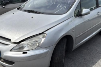 Pare boue avant gauche PEUGEOT 307
