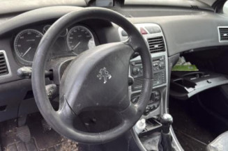 Pare boue avant gauche PEUGEOT 307