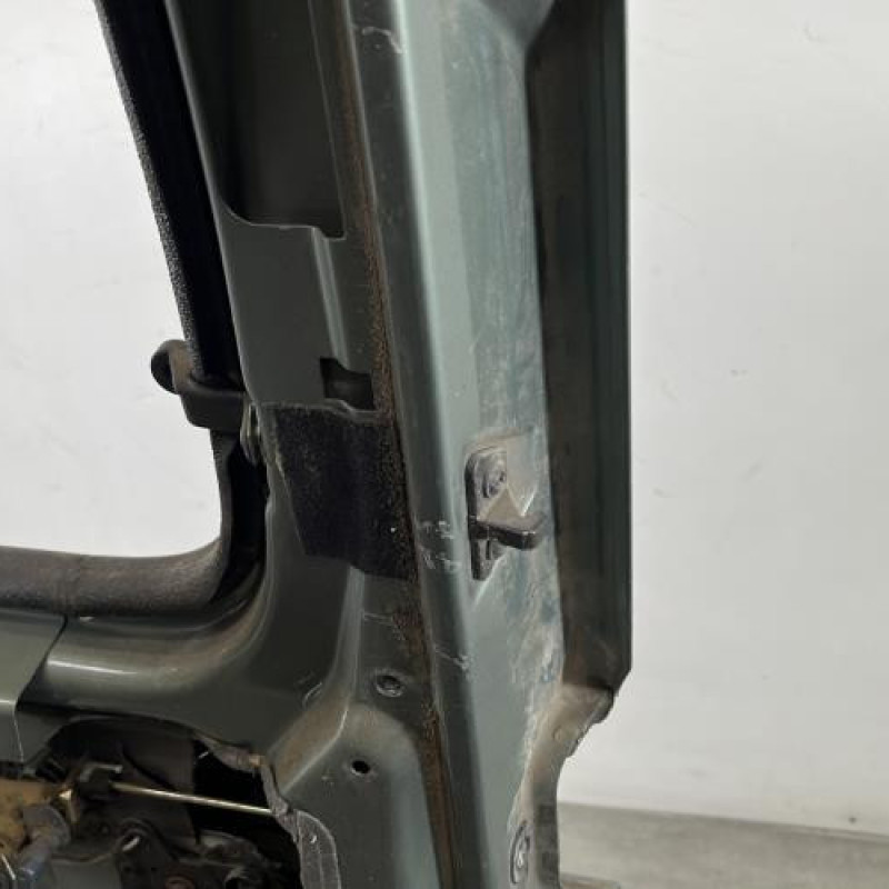 Porte laterale gauche PEUGEOT PARTNER 1 Photo n°4