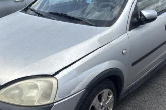 Vitre avant gauche OPEL CORSA C