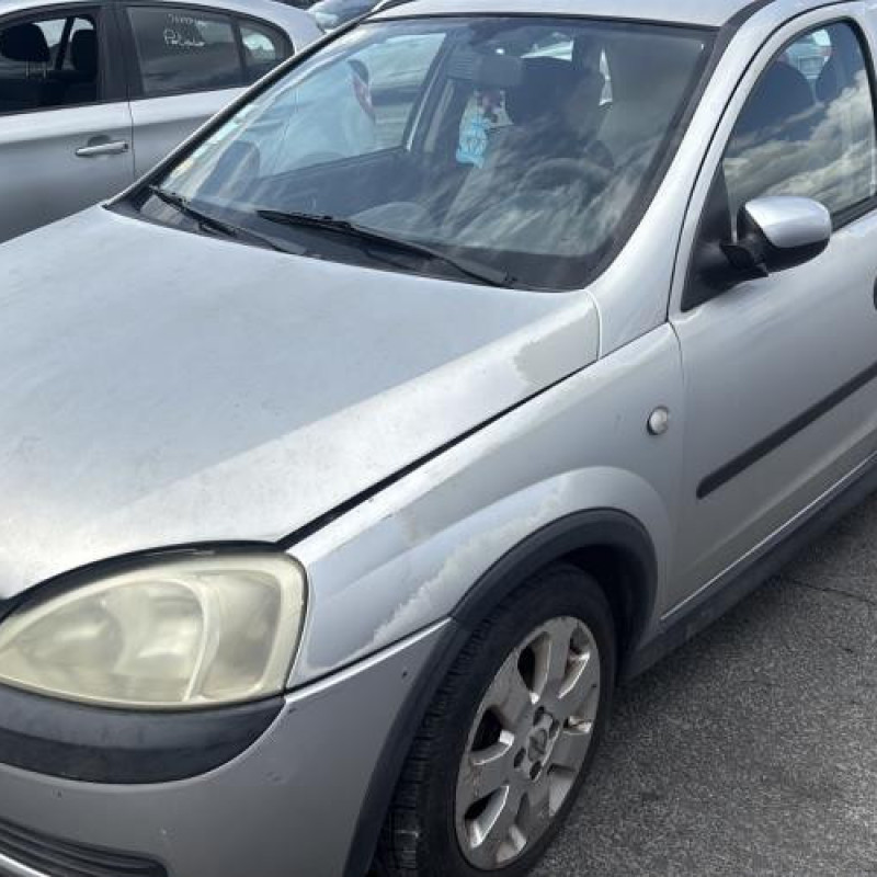Vitre avant gauche OPEL CORSA C Photo n°5