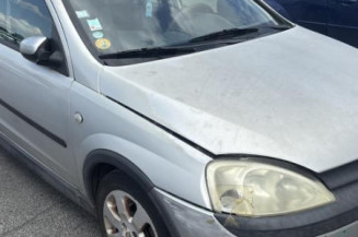 Vitre avant gauche OPEL CORSA C