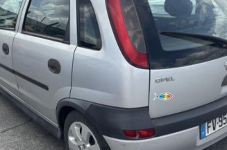 Vitre avant gauche OPEL CORSA C