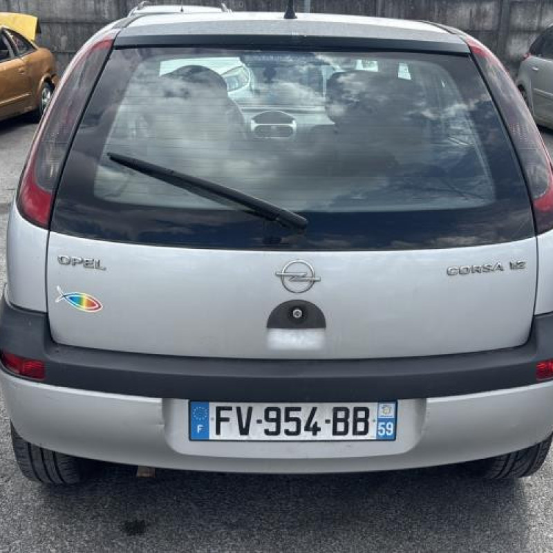 Vitre avant gauche OPEL CORSA C Photo n°9