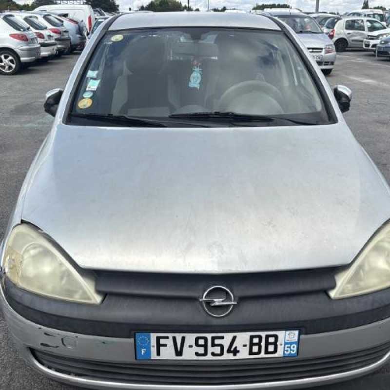 Vitre avant gauche OPEL CORSA C Photo n°12