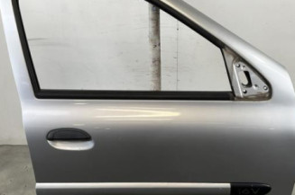 Porte avant droit RENAULT CLIO 2 Photo n°1
