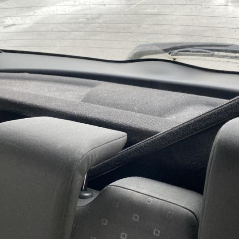 Boitier air bag TOYOTA YARIS 2 Photo n°18