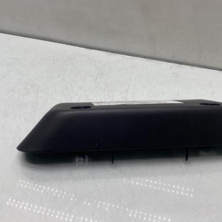 Feu arriere stop central TOYOTA YARIS 2