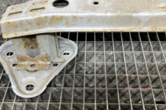 Renfort pare choc arriere (traverse) TOYOTA YARIS 2