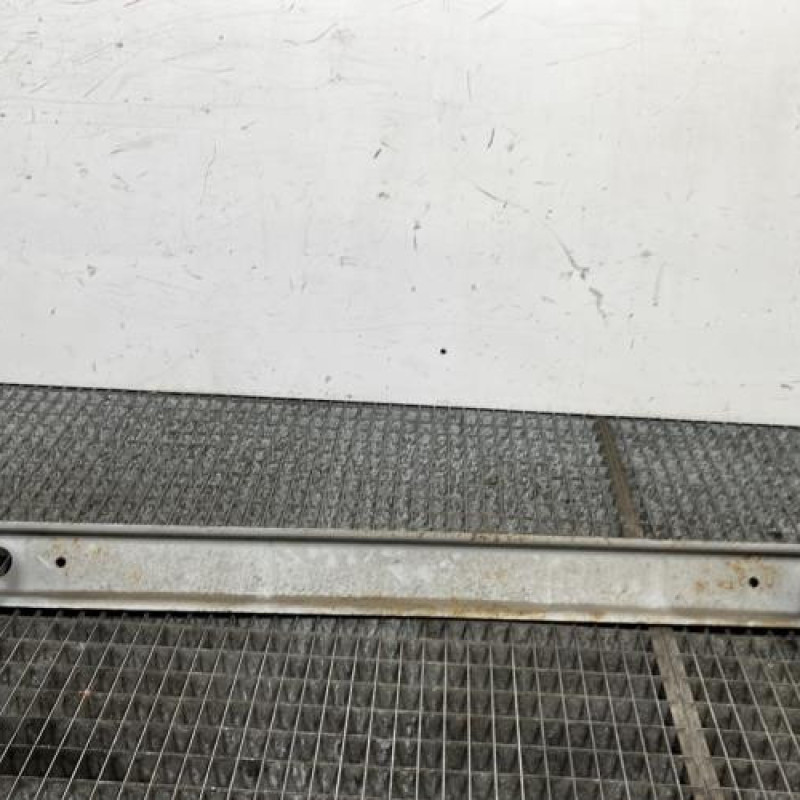 Renfort pare choc arriere (traverse) TOYOTA YARIS 2 Photo n°7
