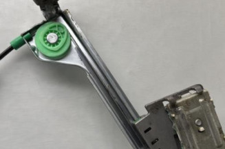 Leve vitre electrique avant droit PEUGEOT 206