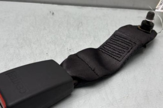 Attache ceinture arriere gauche FIAT PUNTO 2