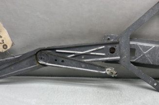 Leve vitre mecanique avant gauche OPEL CORSA B Photo n°1