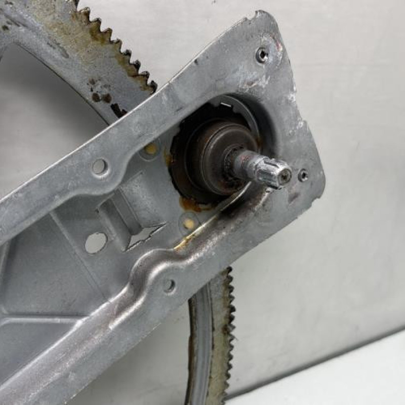 Leve vitre mecanique avant gauche OPEL CORSA B Photo n°3