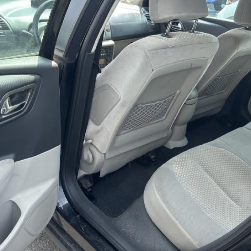 Attache ceinture avant gauche CITROEN C4 1 Photo n°15
