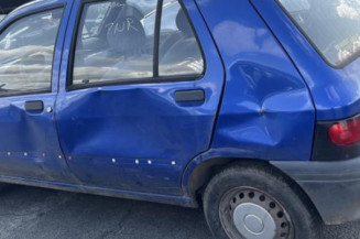 Leve vitre mecanique avant gauche RENAULT CLIO 1