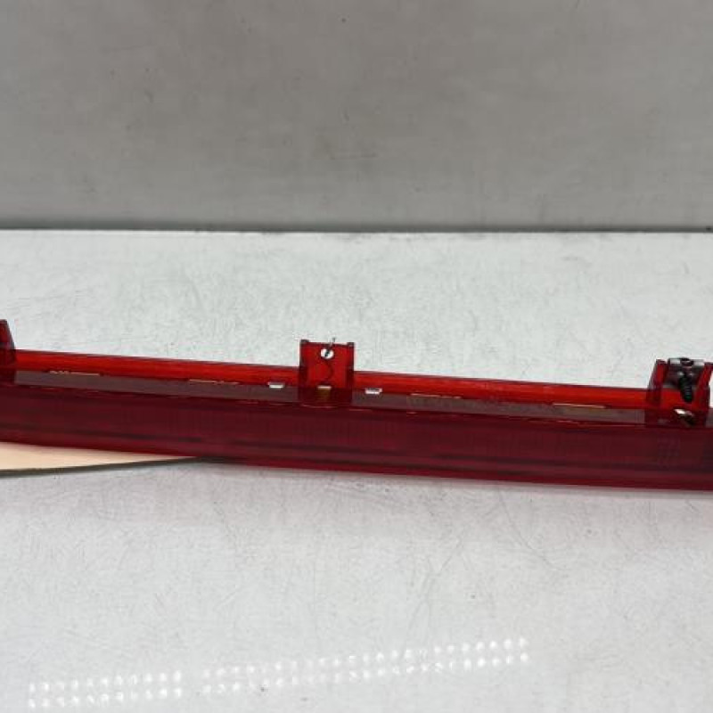 Feu arriere stop central VOLKSWAGEN TOURAN 1 Photo n°1