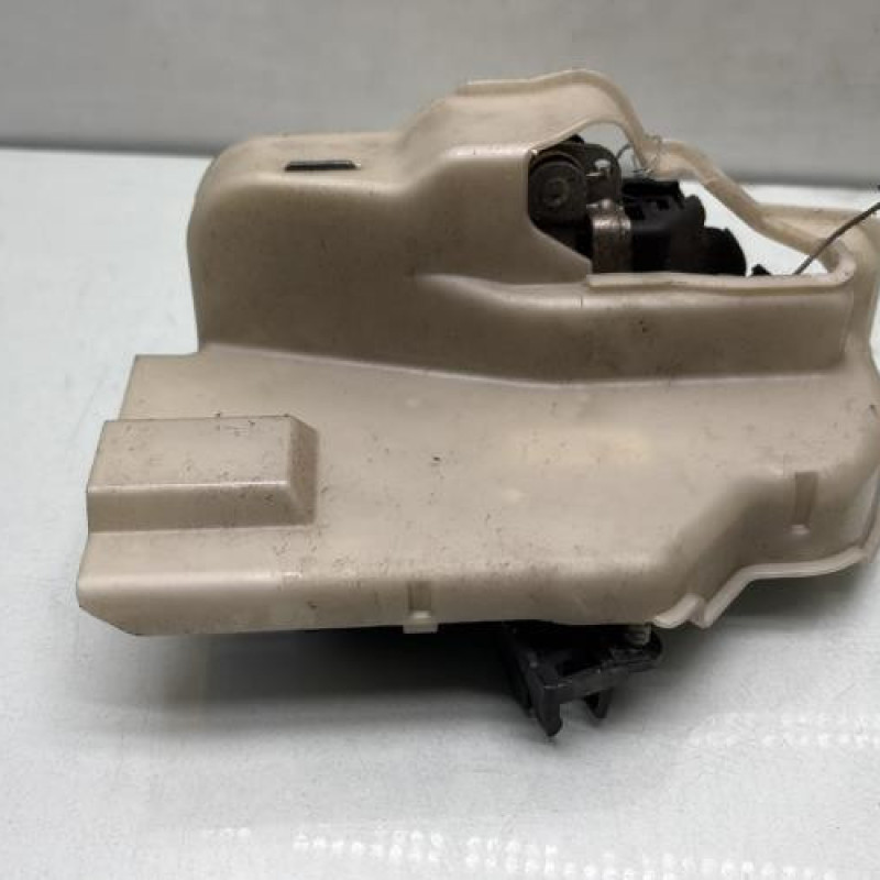 Serrure arriere droit VOLKSWAGEN TOURAN 1 Photo n°2