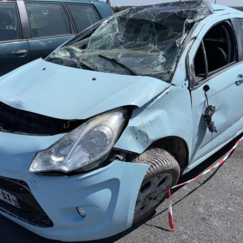 Feu arriere secondaire droit (feux) CITROEN C3 2 Photo n°4