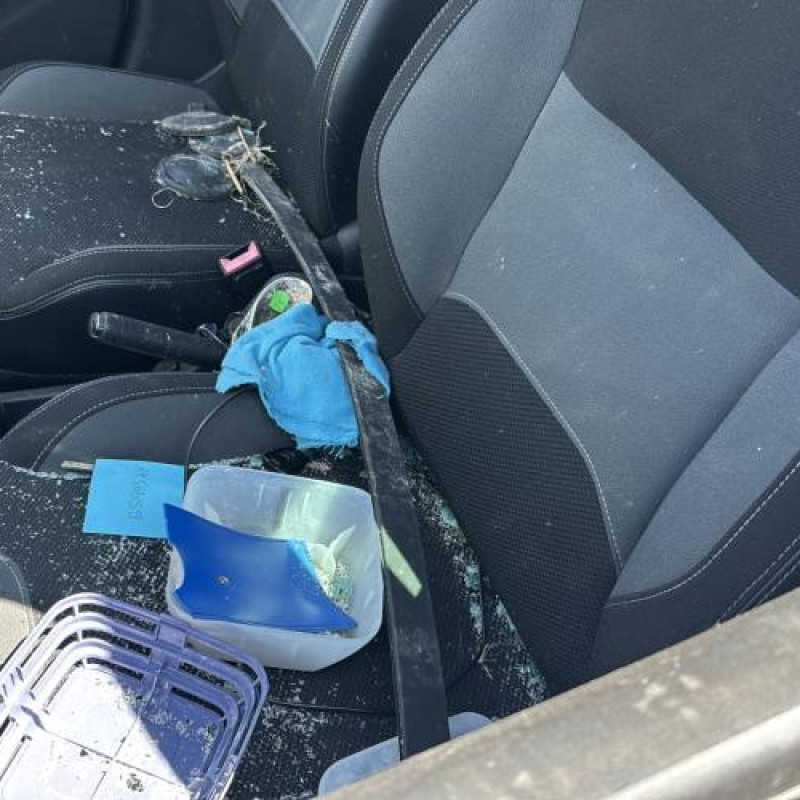 Feu arriere secondaire gauche (feux) CITROEN C3 2 Photo n°13