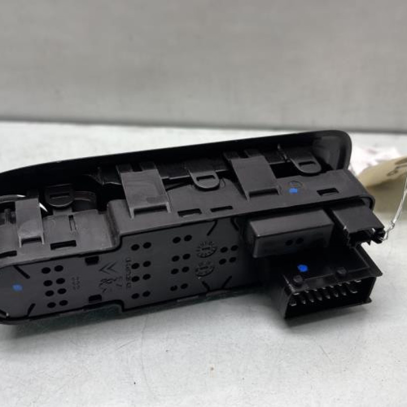 Interrupteur de leve vitre avant gauche CITROEN C3 2 Photo n°2