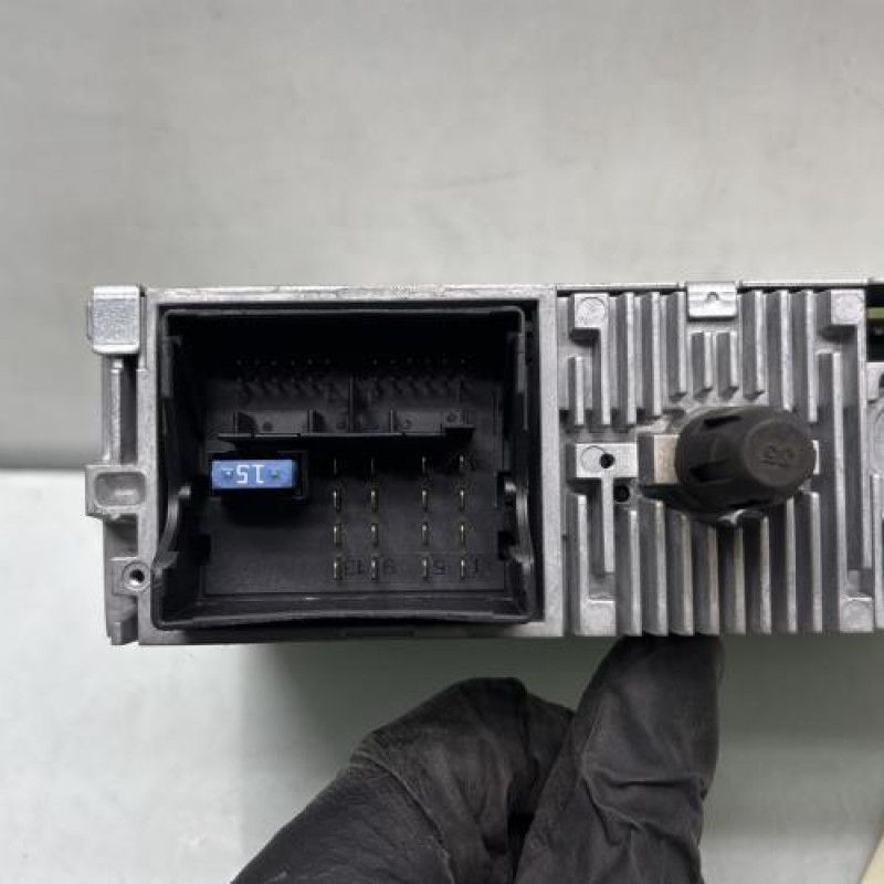 Autoradio d'origine PEUGEOT 208 1 Photo n°4
