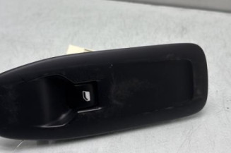 Interrupteur de leve vitre avant droit PEUGEOT 208 1 Photo n°1