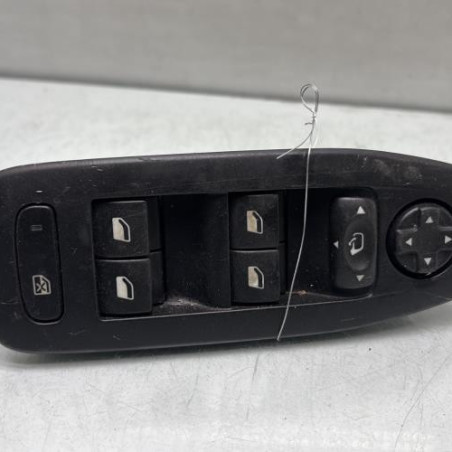 Interrupteur de leve vitre avant gauche PEUGEOT 208 1 Photo n°1