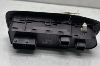 Interrupteur de leve vitre avant gauche PEUGEOT 208 1