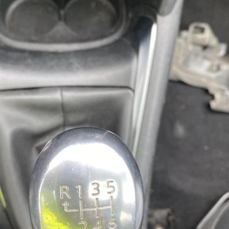 Interrupteur de leve vitre avant droit PEUGEOT 208 1 Photo n°20