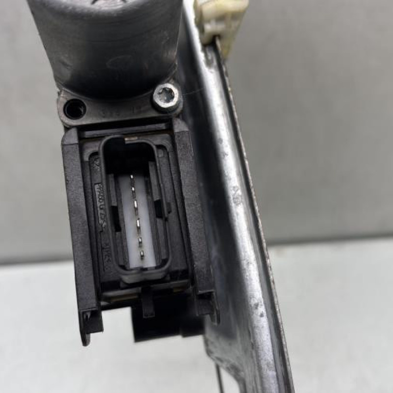 Leve vitre electrique arriere droit PEUGEOT 208 1 Photo n°3